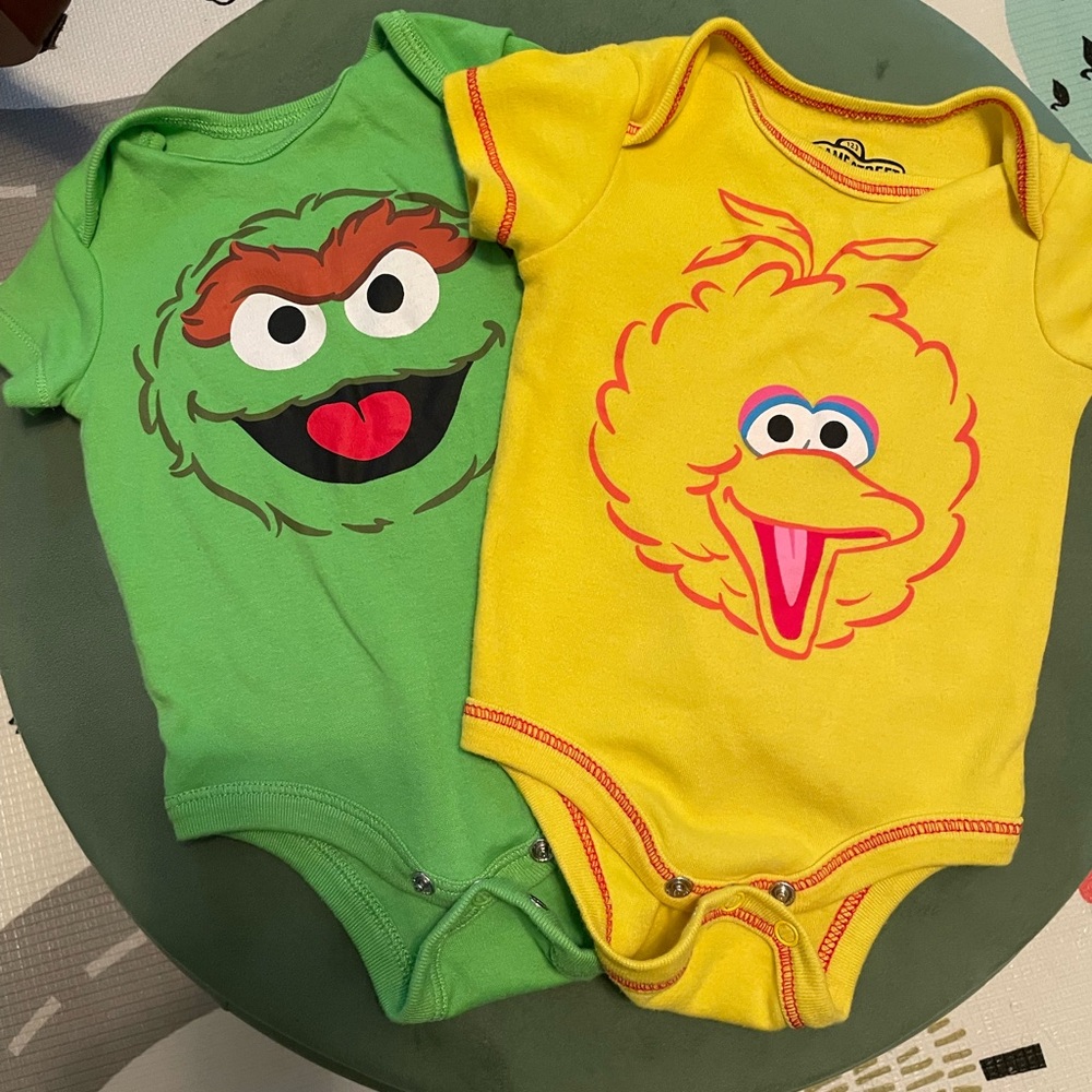 Sesame Street Oscar and Big Bird Bodysuits - Green and Yellow